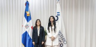Procuradora Yeni Berenice se reúne con embajadora de EE. UU.