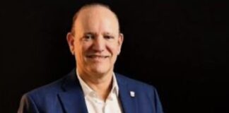 Alcalde Ulises Rodríguez propone presidente Luis Abinader asuma presidencia PRM para consolidar el liderazgo político hacia los retos electorales de 2028..