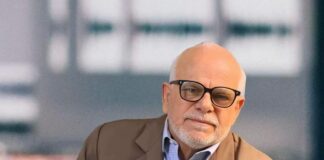 Fernando Peña y un regreso que impacta el panorama mediático y de opinión política en Santiago