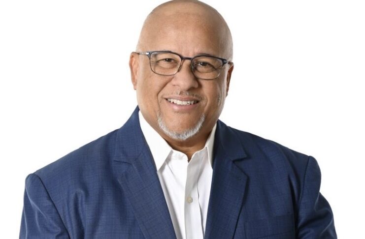 El periodista Luciano Aybar estrena nueva etapa de «Panorámica» a través de VTV Canal 32