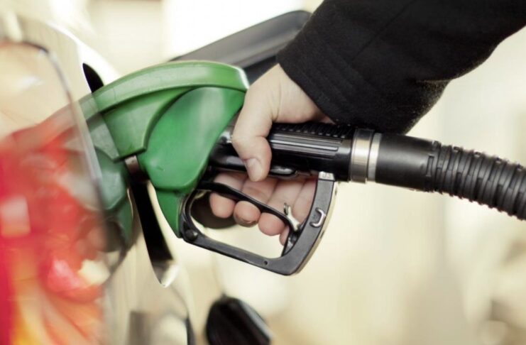 Gobierno reduce precios de las gasolinas y el gasoil para la próxima semana